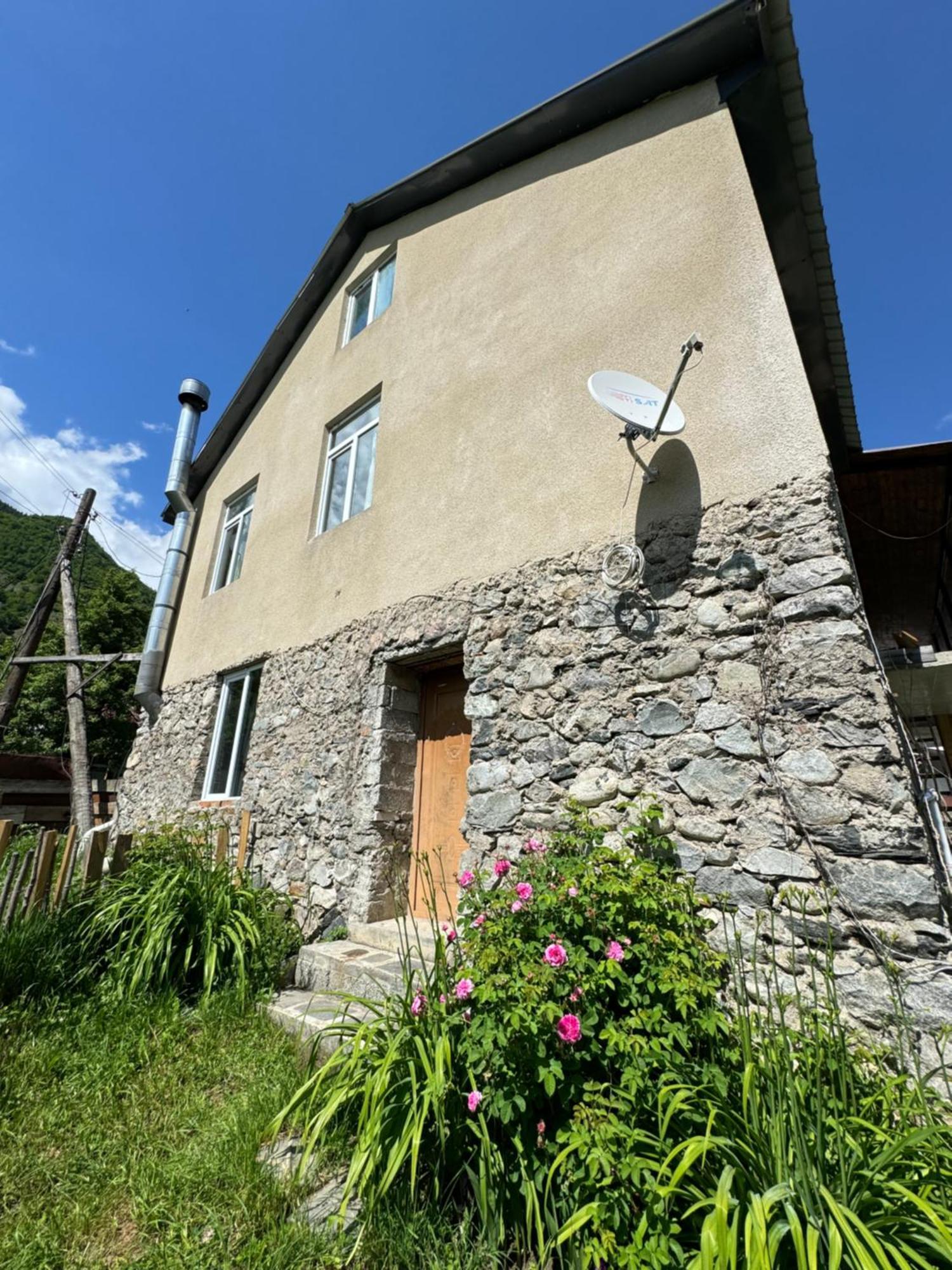 Barbara'S Eco-Cozy Guesthouse Местия Екстериор снимка